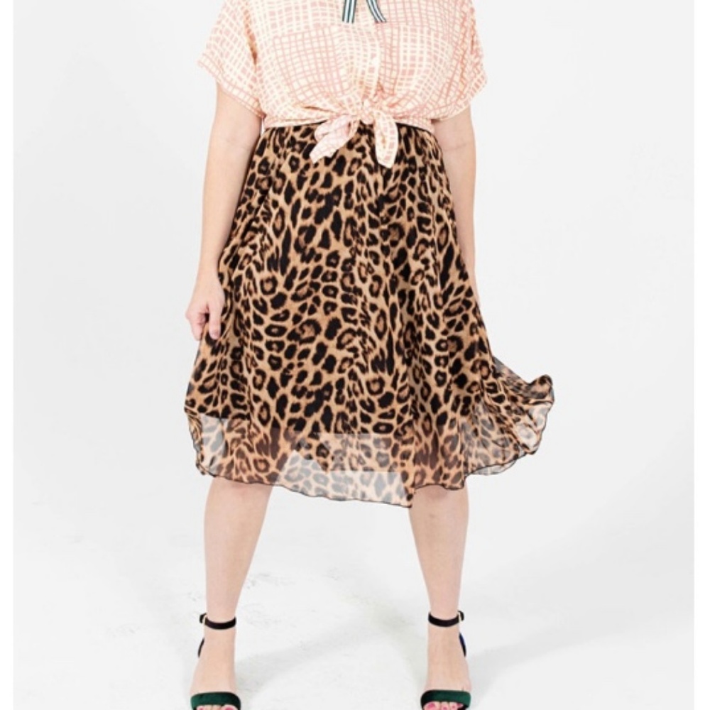 NWT Lola Skirt {LuLaRoe} - Picture 7 of 7